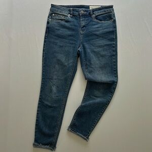 Vince Camuto Medium Wash Slim Straight Jeans Raw Rolled Hem Size 28/6